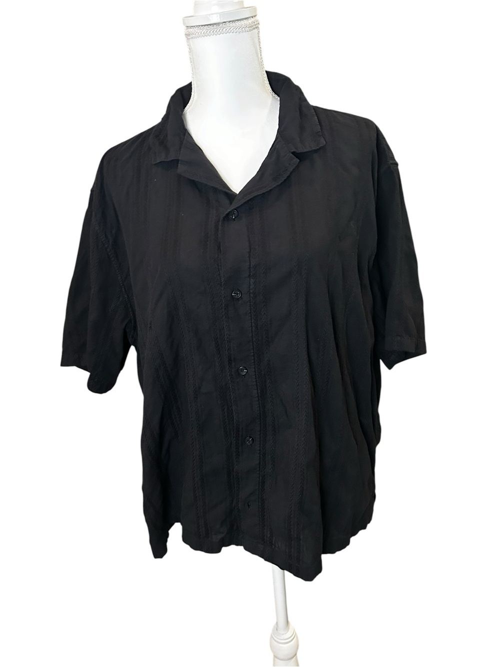 Abercrombie & Fitch Women’s Large Black Textured Button Up Camp Shirt Blouse